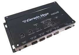 CONVERTIDOR DE 8 CANALES CON SUMADOR Y CONTROL DE GRAVES - CERWIN VEGA